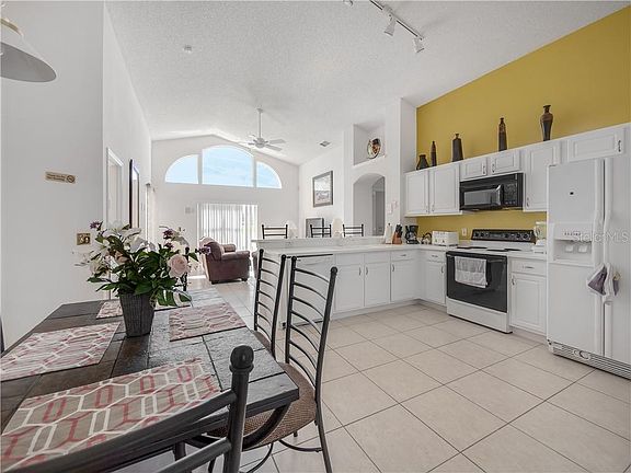 3rd image of 2616 Star Lake View Dr