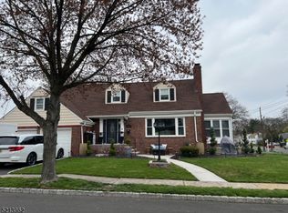 305 Sherwood Rd, Union, NJ 07083