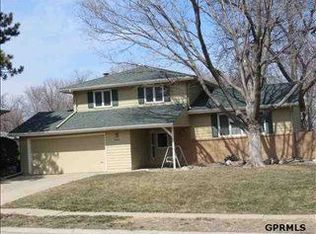 14936 M St, Omaha, NE 68137