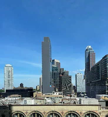 Rented by City Connections Realty | media 15