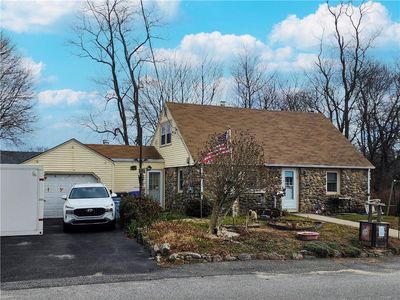 18 Tampa St, West Warwick, RI, 02893