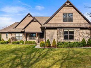 1535 Townsend Rd, Lakeville, MI 48367