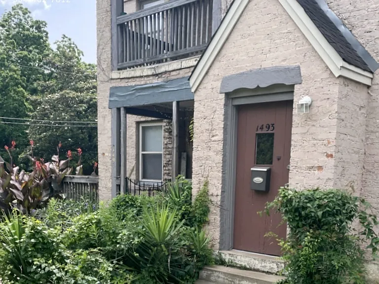 1493 Watson St — Photo 1