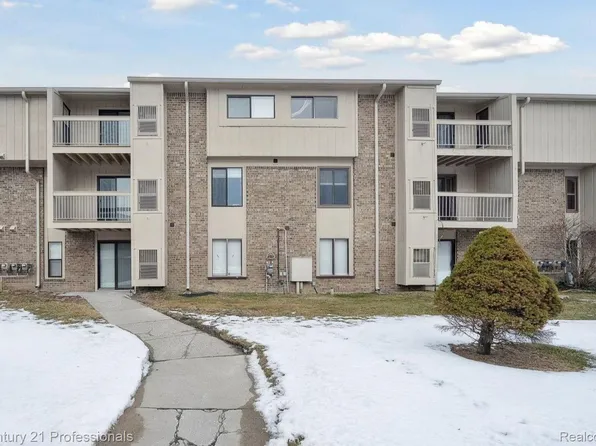 30535 W Forteen Mile Rd APT 20, Farmington Hills, MI 48334