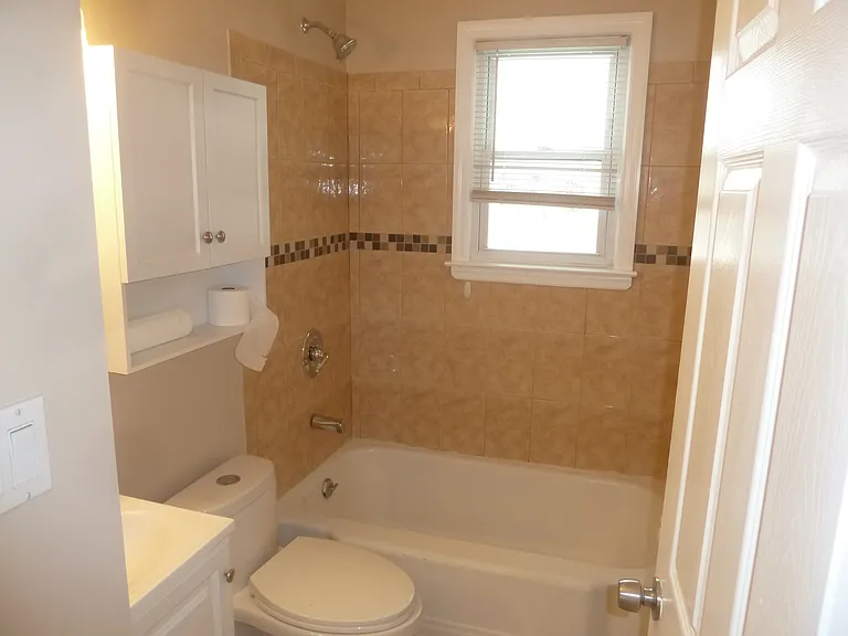 85 E Passaic Ave #1 — Photo 8