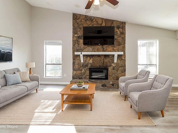 4th image of 4795 Jamerson Forest Cir