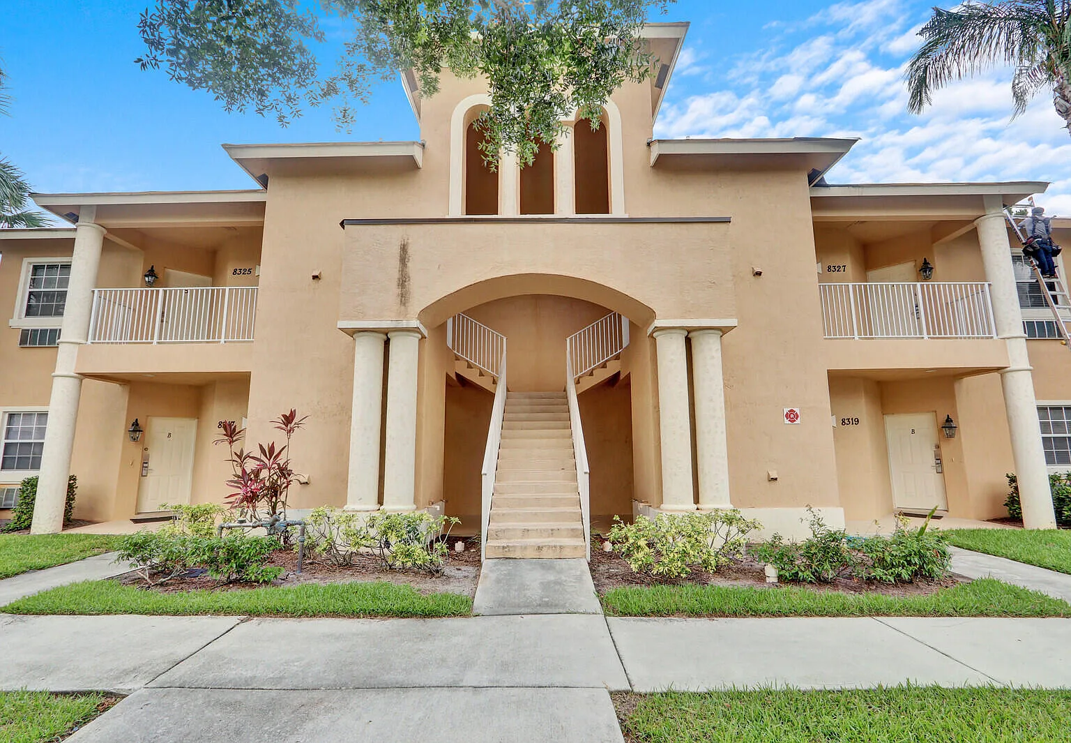 1 bed, 1.0 bath, 400 sqft, $1,250 — Photo 2