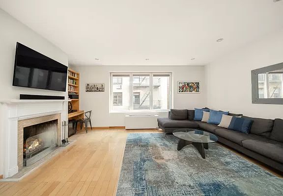 4th image of 455 E 51st St #6E