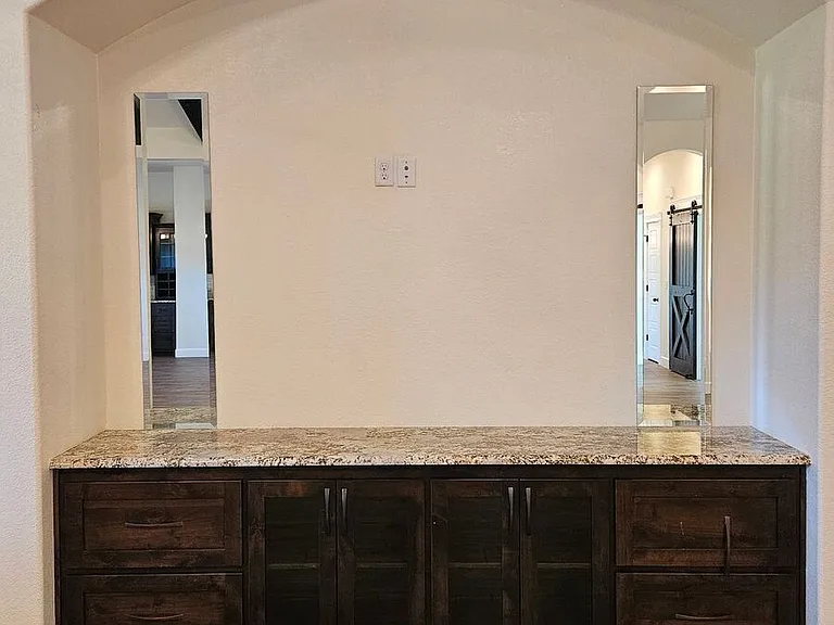 277 Skyline Dr — Photo 8