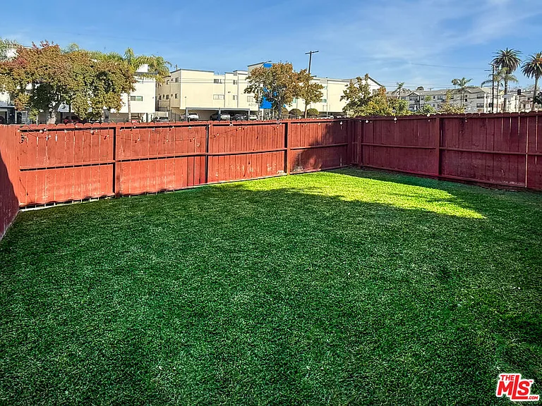 4014 W Adams Blvd #A — Photo 30