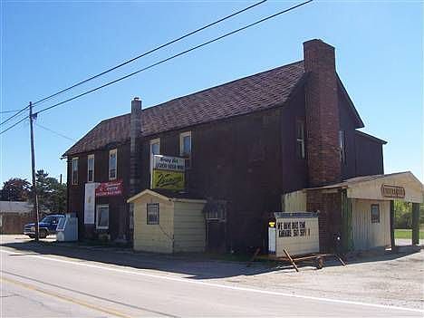 2nd image of 8823 Avoca Rd