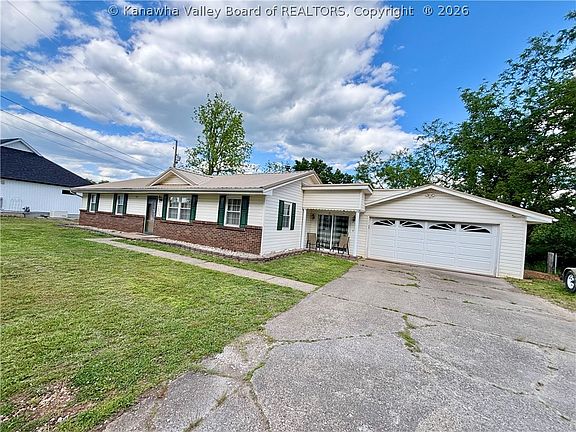 2nd image of 114 Skyline View Dr