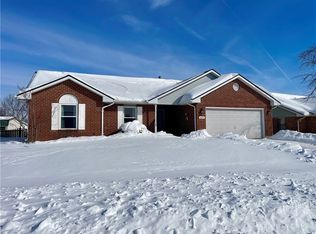 6631 Deer Meadows Dr, Dayton, OH 45424