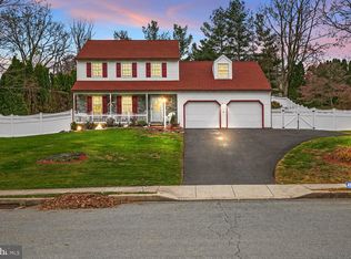1707 Crossfield Dr, Lancaster, PA 17603