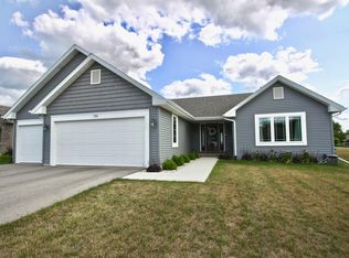 720 E Limerick Ln, Beloit, WI 53511