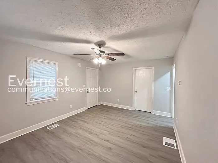 2175 Pansy St NW — Photo 5