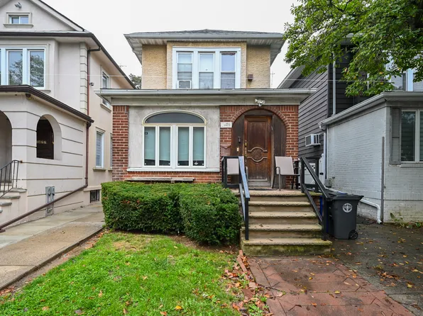 1479 East 32nd Street image 1 of 21