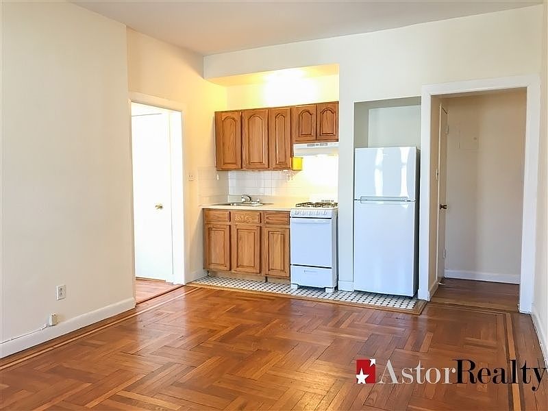 1st image of 31-49 36th St #E