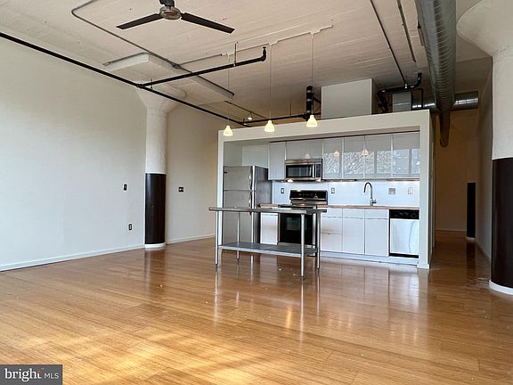 3rd image of 1714 Memphis St APT 113