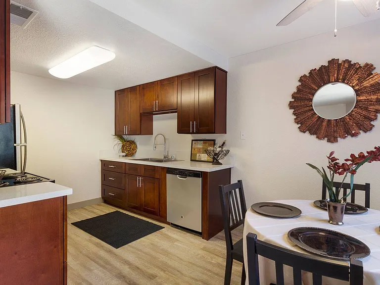 1x1 Kitchen.Dining
