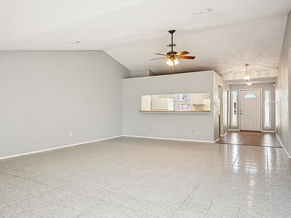 3rd image of 7408 Canoga Cir