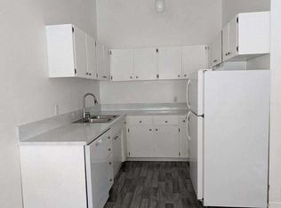 219 5th Ave NE #2B-1BA-950SQFT, Puyallup, WA 98372
