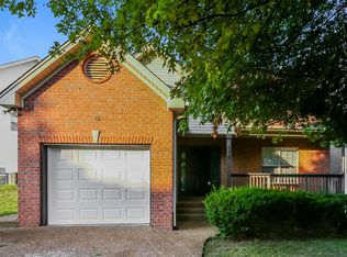 375 Dorr Dr, Goodlettsville, TN 37072