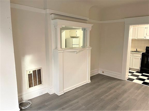 3rd image of 631 Frederick St #631A