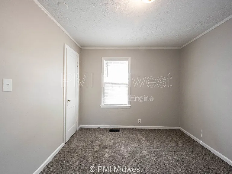 270 S Lasalle St — Photo 17