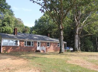 1183 Broad Street Rd, Oilville, VA 23129