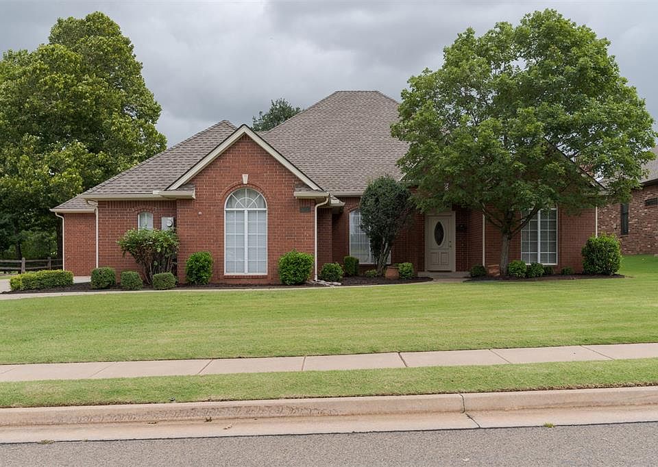 1st image of 601 Wildmeadow Dr