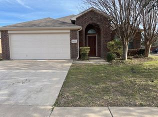 8135 Tierra Del Sol Rd, Arlington, TX 76002