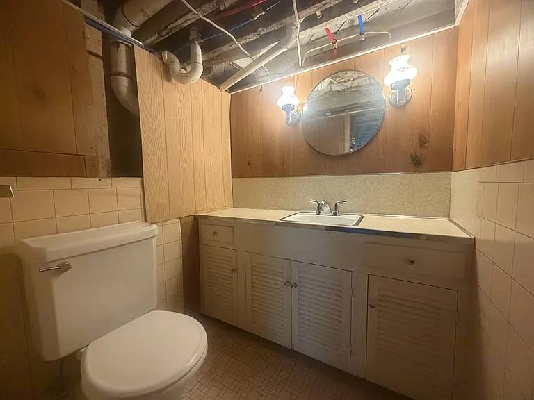 515 W Southside Blvd — Photo 30