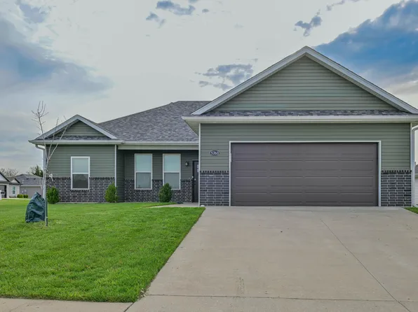 5760 Royal Plum Dr, Columbia, MO 65202