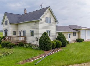 8337 Jacquis Rd, Winneconne, WI 54986