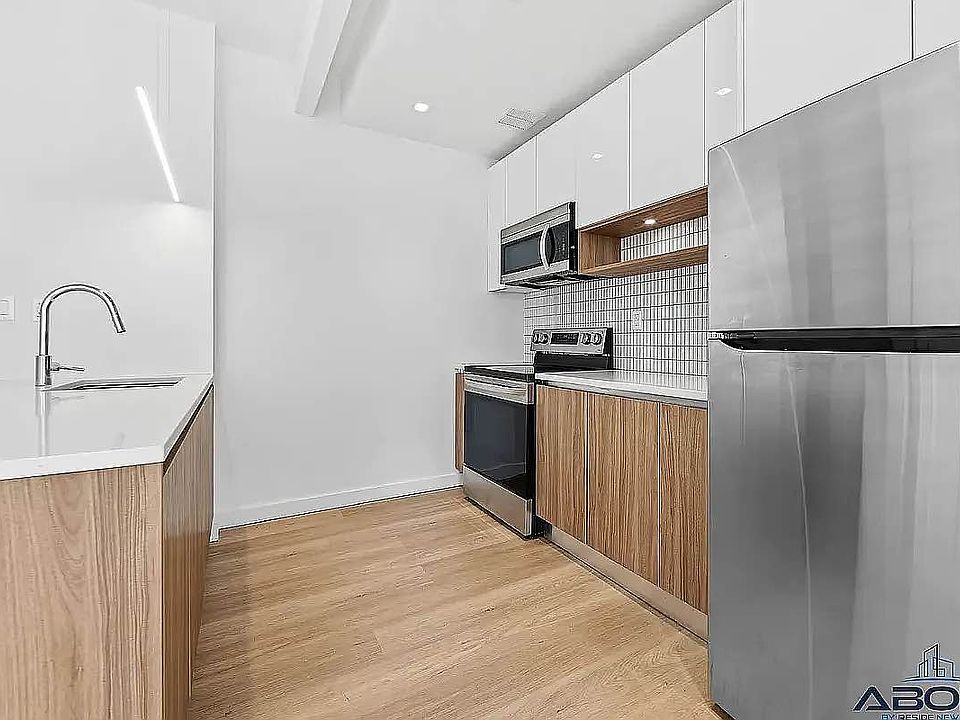 1st image of 100 Lenox Rd APT 4F