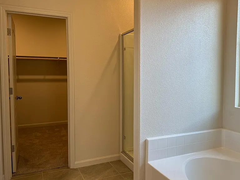 1152 Ramos Dr — Photo 6