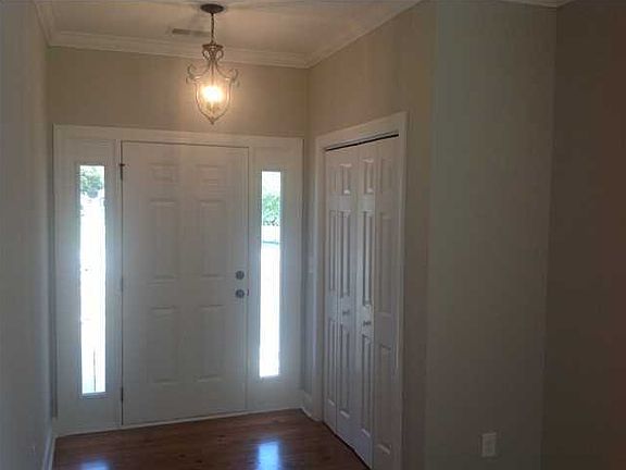 2nd image of 1862 Staffwood Dr