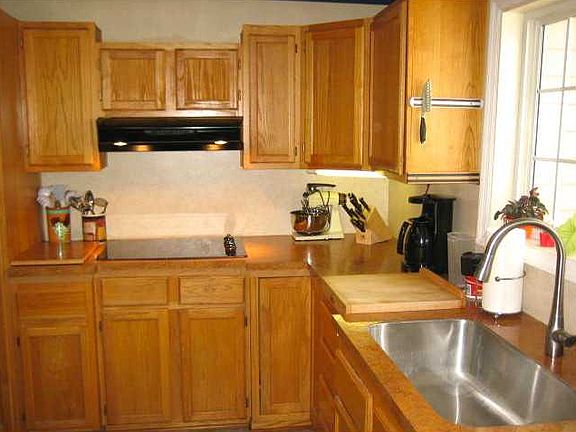 5th image of 437 Barcelona Ln