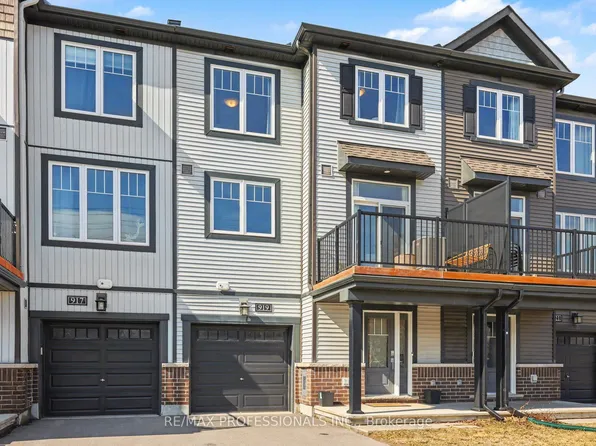 919 Lixnaw Ct, Ottawa, ON K2J 6Y3