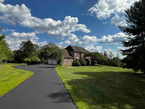 1236 Turnbury Ln, North Wales, PA 19454