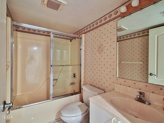 4th image of 4 Oceans West Blvd APT 508A