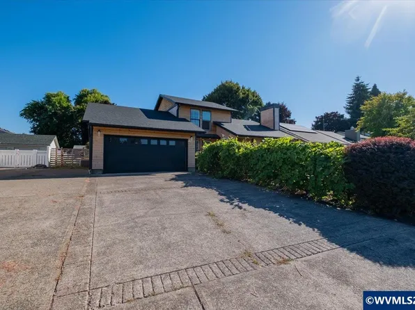 4834 Yellowstone Ct NE, Salem, OR 97305