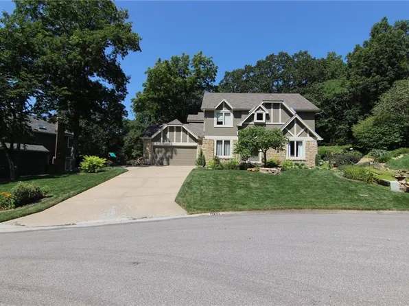 6708 Mill Creek Rd, Shawnee, KS 66217