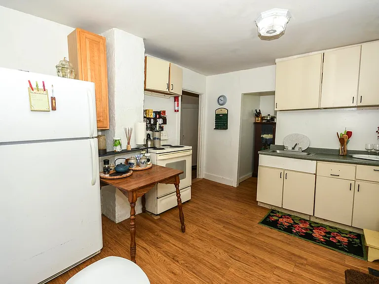 18 Bridge St #1 — Photo 4