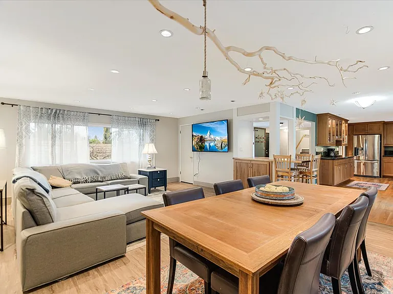 6935 SW Taylors Ferry Rd — Photo 19