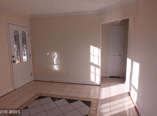 6938 Oak Ridge Rd, Falls Church, VA 22042