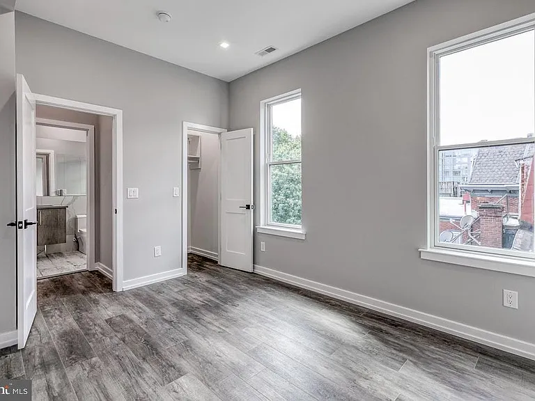 2026 Spring Garden St #4A — Photo 4