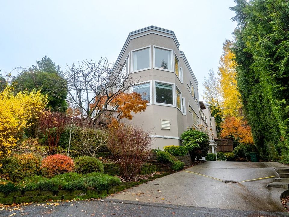 1st image of 8035 SE 33rd Pl APT 4