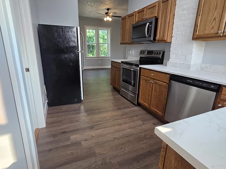 127 Retreat St — Photo 10